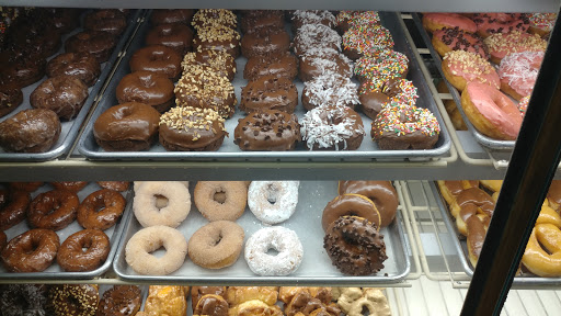 Donut Shop «Alvernon Donut Shop», reviews and photos, 1450 S Alvernon Way, Tucson, AZ 85711, USA