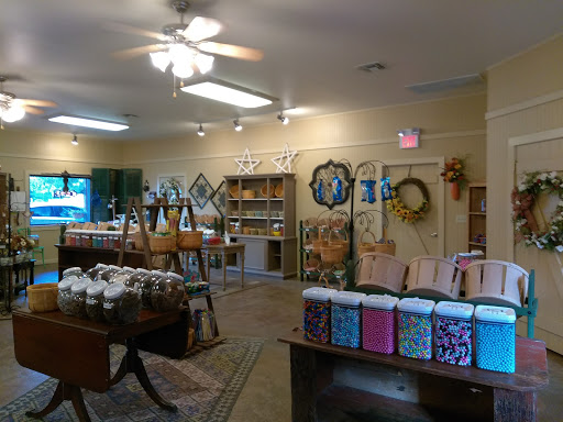 Florist «The Flower Shop», reviews and photos, 437 S Main St, Boerne, TX 78006, USA