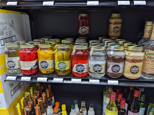 Liquor Store «Decatur Wine & Spirits», reviews and photos, 1789 Lawrenceville Hwy, Decatur, GA 30033, USA