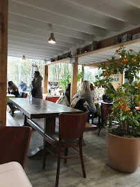 Atmosphère du Restaurant L'Orangerie à Saint-Cloud - n°5