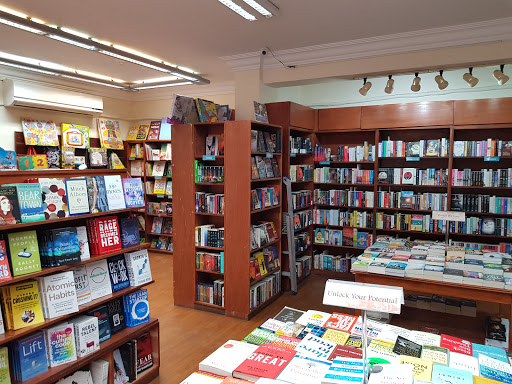 Second hand bookshops in Cairo