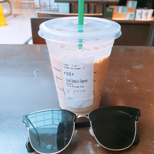 Coffee Shop «Starbucks», reviews and photos, 160 N Gulph Rd #1076, King of Prussia, PA 19406, USA