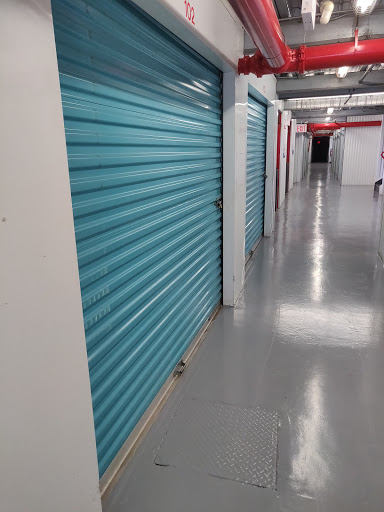 Self-Storage Facility «Stop and Stor Bensonhurst / New Utrecht», reviews and photos, 1700 Shore Pkwy, Brooklyn, NY 11214, USA