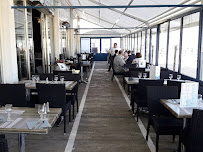 Atmosphère du Restaurant de fruits de mer Le Homard Bleu à Étretat - n°7