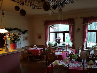 Restaurant Zum Waldhof und Ferienwohnung