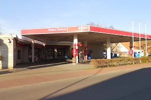 Esso Station Luechow image