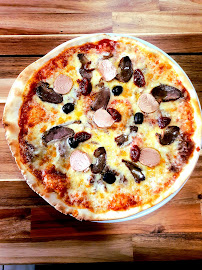 Plats et boissons du Pizzas à emporter Marinella Pizza Aulnat - n°1