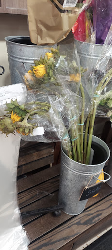 Grocery Store «Winn-Dixie», reviews and photos, 2880 Howland Blvd, Deltona, FL 32725, USA