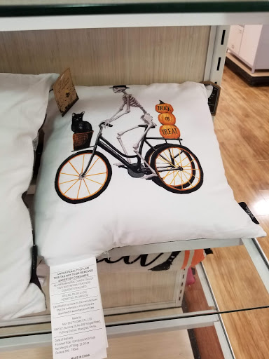 Department Store «Marshalls and HomeGoods», reviews and photos, 5245 Monroe St, Toledo, OH 43623, USA