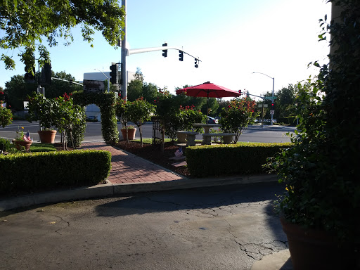 Coffee Shop «Le Boulevard», reviews and photos, 520 S Mooney Blvd, Visalia, CA 93277, USA