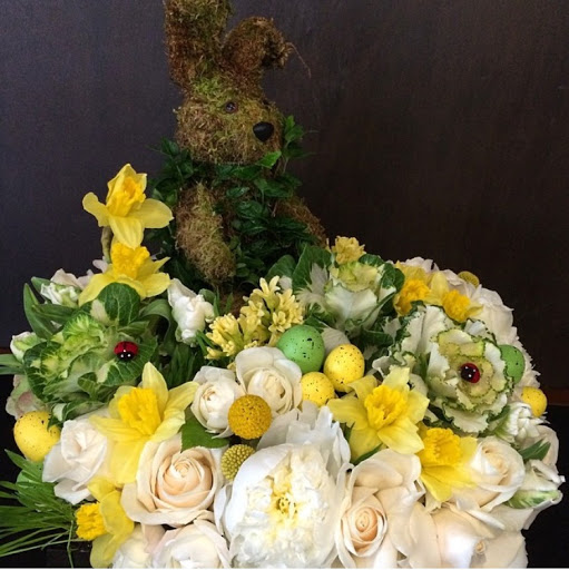 Florist «Fleur De Lis Florists», reviews and photos, 6588 Quinton Ln, Tujunga, CA 91042, USA