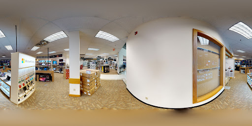 Electronics Store «Micro Center», reviews and photos, 550 Lancaster Ave, St Davids, PA 19087, USA