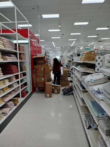 Shopping Mall «SouthBay Pavilion», reviews and photos, 20700 S Avalon Blvd, Carson, CA 90746, USA