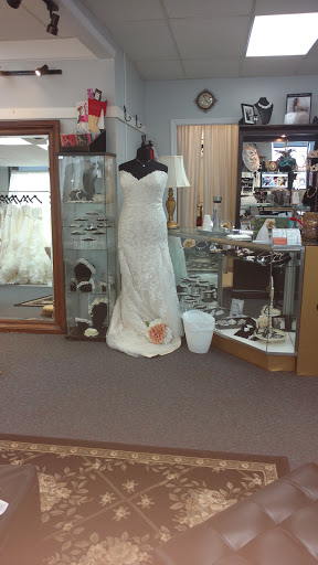 Formal Envy Bridal & Special Occasion Boutique, 1924 William St, Fredericksburg, VA 22401, USA, 