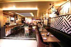 Grooves Restaurant and Lounge(Seven Junction Bar) image