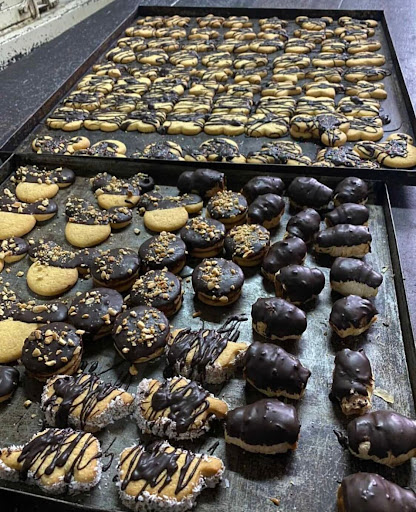 AF1QipNd vK1EjirwRoRuJYnMAPJq01PBqT oToDHUHb