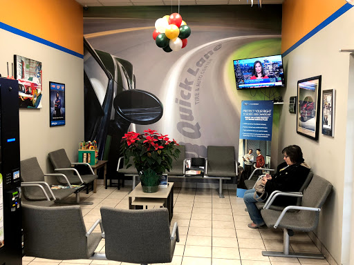 Ford Dealer «Arlington Heights Ford», reviews and photos, 801 W Dundee Rd, Arlington Heights, IL 60004, USA