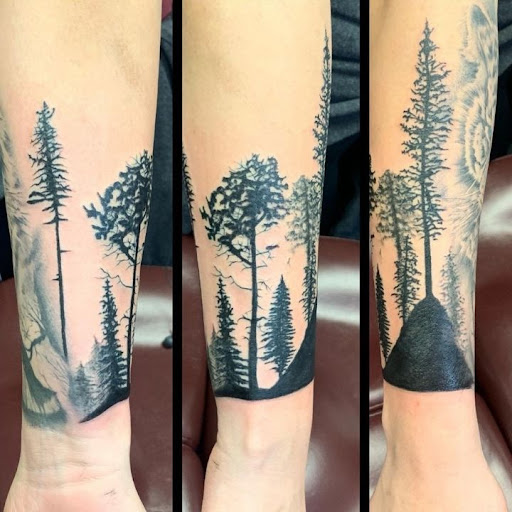 Explore et tattoo ideas, creative tattoo ideas in San Antonio, available at Wicked Ways Tattoos - Babcock