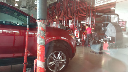 Tire Shop «Discount Tire Store - Beaverton, OR», reviews and photos, 18643 NW Eider Ct, Beaverton, OR 97006, USA