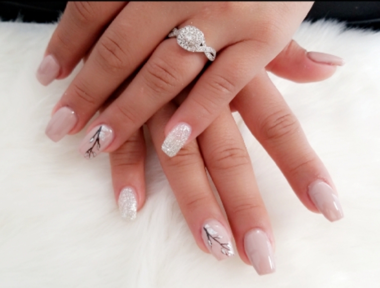 Hairotic Salon 18032