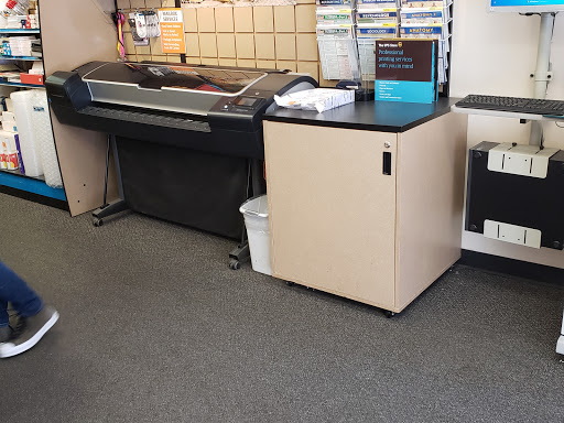 Shipping and Mailing Service «The UPS Store», reviews and photos, 3511B Farrington St, Flushing, NY 11354, USA