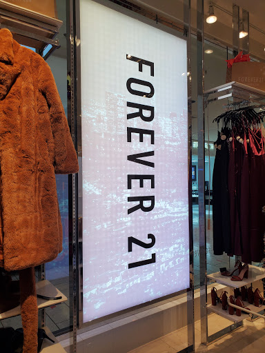 Clothing Store «Forever 21», reviews and photos, 2325 Stoneridge Mall Rd, Pleasanton, CA 94588, USA