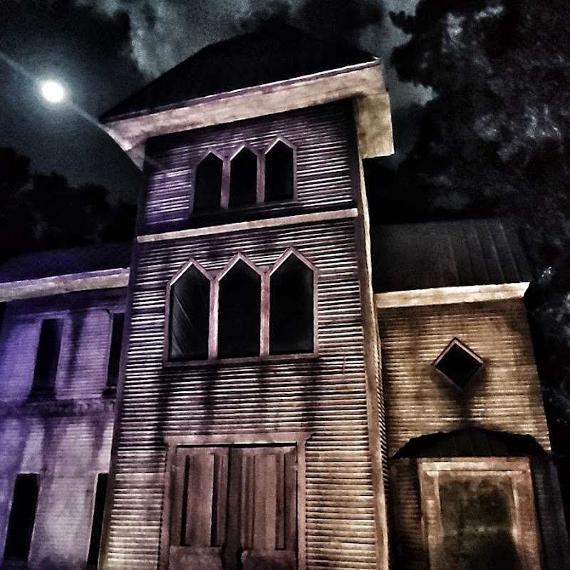 Sir Henry's Haunted Trail