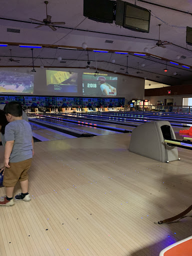 Bowling Alley «Hill Country Lanes», reviews and photos, 23129 S Interstate Hwy 35, New Braunfels, TX 78132, USA