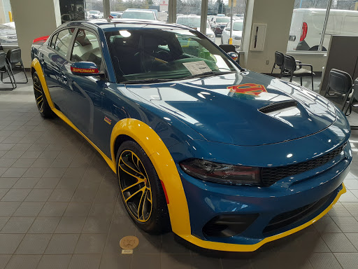 Jeep Dealer «Golling Chrysler Dodge Jeep Ram», reviews and photos, 2405 S Telegraph Rd, Bloomfield Hills, MI 48302, USA