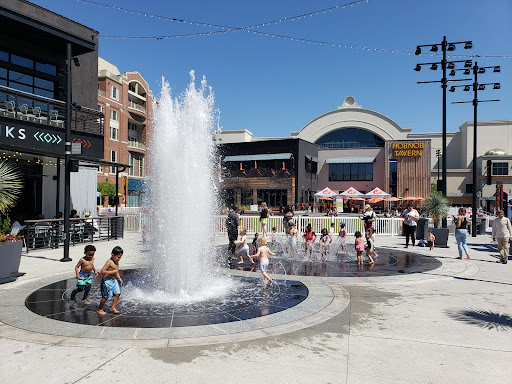 Shopping Mall «Atlantic Station», reviews and photos, 1380 Atlantic Dr NW, Atlanta, GA 30363, USA