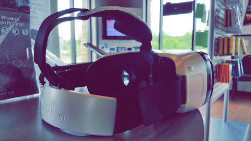 Cell Phone Store «Verizon Authorized Retailer - A Wireless», reviews and photos, 325 Clydesdale Trail #400, Medina, MN 55340, USA