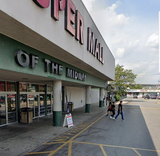 Super Mall, 5220 S Pulaski Rd, Chicago, IL 60632, USA, 