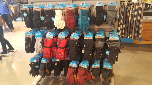 Sportswear Store «Columbia Sportswear Uptown Store», reviews and photos, 3014 Hennepin Ave S, Minneapolis, MN 55408, USA