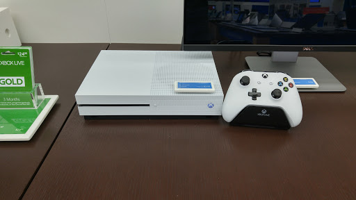 Computer Store «Microsoft Store - International Plaza», reviews and photos, 2223 N Westshore Blvd, Tampa, FL 33607, USA