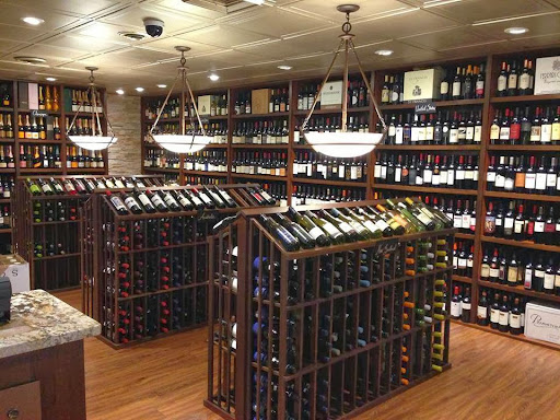 Wine Store «Dominion Wine and Beer», reviews and photos, 107 Rowell Ct, Falls Church, VA 22046, USA