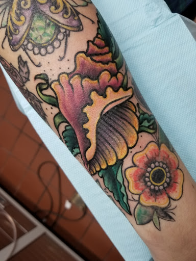 Find harley quinn and joker tattoo ideas for your next unique tattoo in Saint Petersburg at Lucky You Tattoo