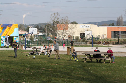 Decathlon Village Marseille Bouc Bel Air