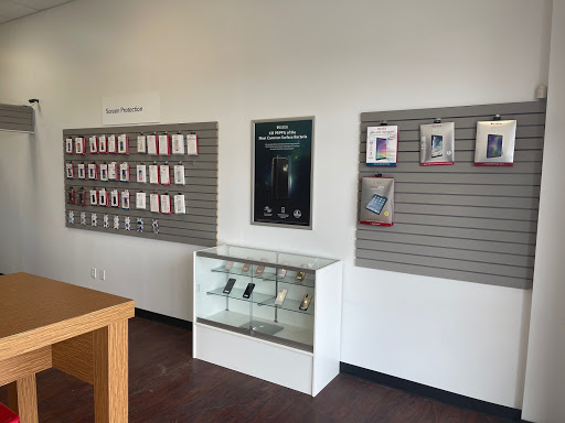 Mobile Phone Repair Shop «CPR Cell Phone Repair West Chester», reviews and photos, 7751 Cox Ln, West Chester Township, OH 45069, USA