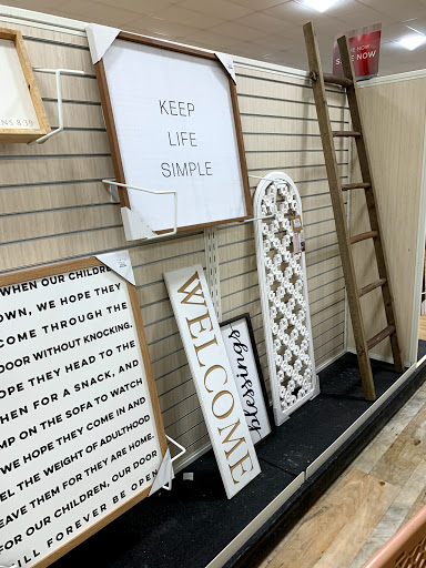 Department Store «HomeGoods», reviews and photos, 850 Providence Blvd, Pittsburgh, PA 15237, USA