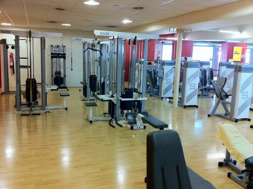 Cer Centre Aquàtic I De Fitness en Santa Coloma de Gramenet, Barcelona