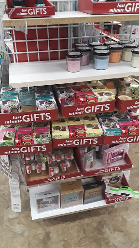 Dollar Store «Dollar Tree», reviews and photos, 2910 Market Pl, Onalaska, WI 54650, USA