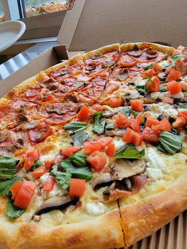 Pizza Delivery «Pagliacci Pizza», reviews and photos, 6504 Bothell Way NE, Kenmore, WA 98028, USA