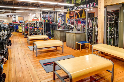 Sporting Goods Store «Any Mountain - Corte Madera», reviews and photos, 71 Tamal Vista Blvd, Corte Madera, CA 94925, USA