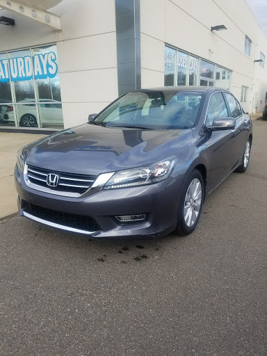 Used Car Dealer «Suburban Honda», reviews and photos, 25100 Haggerty Rd, Farmington Hills, MI 48335, USA