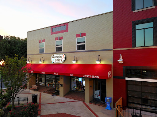 Running Store «Running Soles, LLC», reviews and photos, 16 Public Square, Elizabethtown, KY 42701, USA