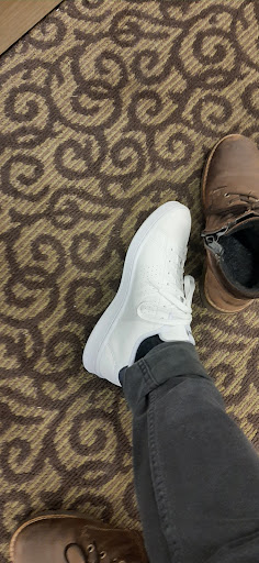 Shoe Store «DSW Designer Shoe Warehouse», reviews and photos, 635 E Boughton Rd, Bolingbrook, IL 60440, USA