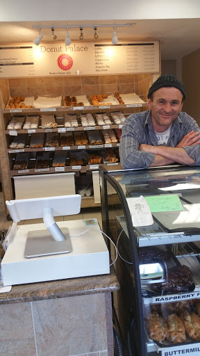 Donut Shop «Donut Palace», reviews and photos, 3164 NW 185th Ave, Portland, OR 97229, USA