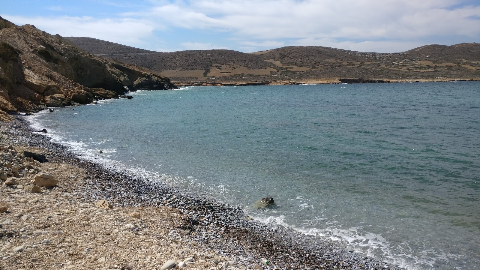 Foto van Vagia II met kleine baai