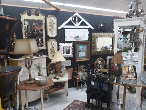 Flea Market «Vendors Mall of Corbin», reviews and photos, 1308 London Hwy, Corbin, KY 40701, USA