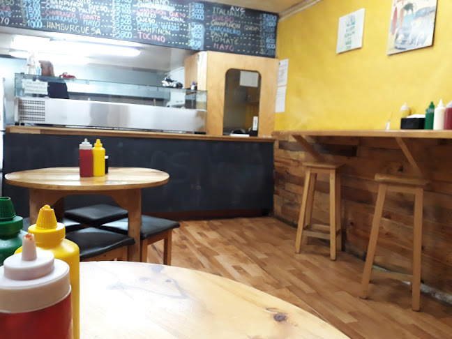 Opiniones de La Casona Amarilla en Calbuco - Restaurante